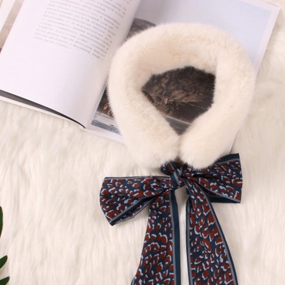 Accessories - New 🎅 Leopard Faux Mink Fur Skinny Scarf Twilly